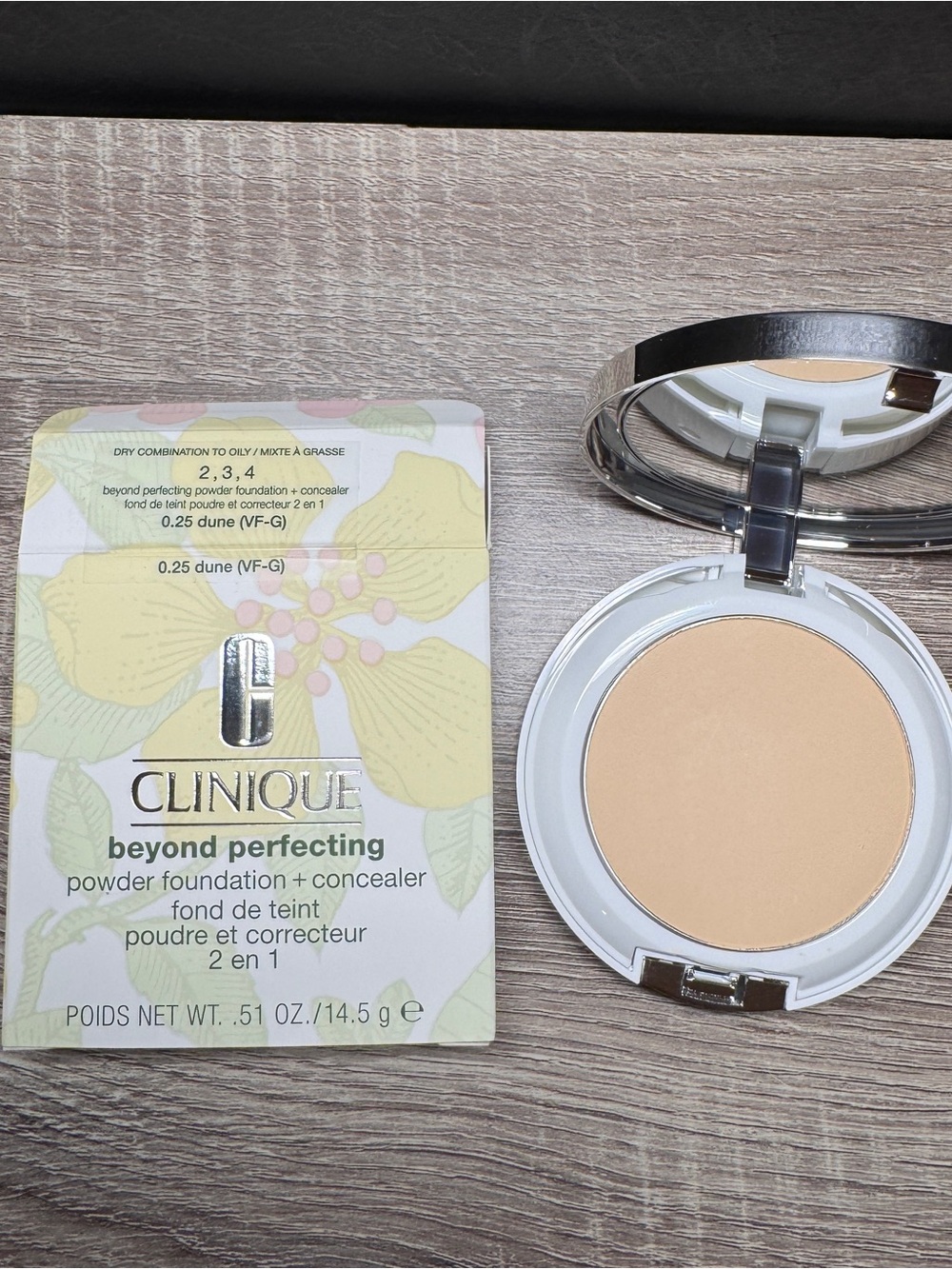 Clinique Beyond Perfecting Powder Foundation+Concealer 0.25 Dune NIB